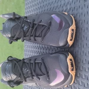 Size 4.5 Nike Lebron 13 Black Lion Gum GS James triple black